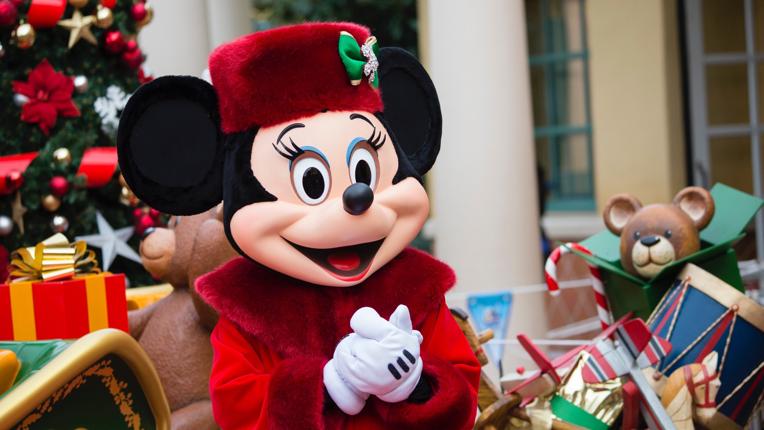 Christmas-Minnie.jpg